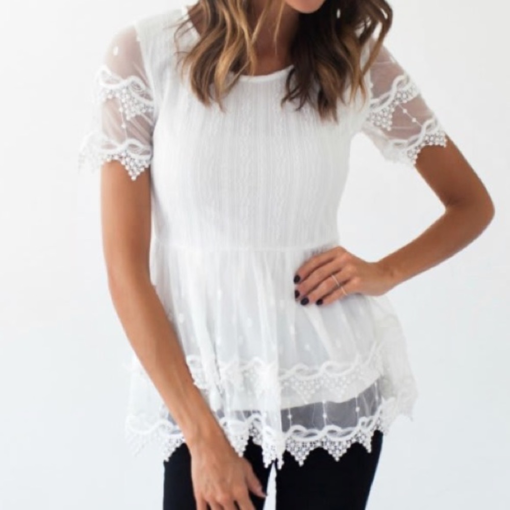 Small: NWOT Ivory Lace Peplum